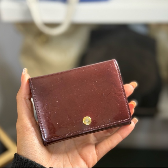 LV Vernis Card Holder - Picture 1 of 1